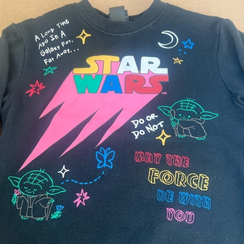 Kids Starwars Graphic Sweatshirt With Fleece Lining In Size Small Organic Cotton - Picture 4 of 6